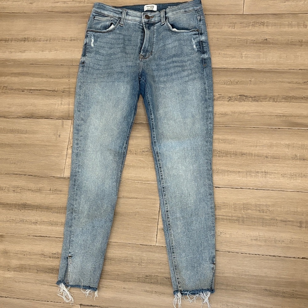 Kensie Light Blue Ankle Jeans